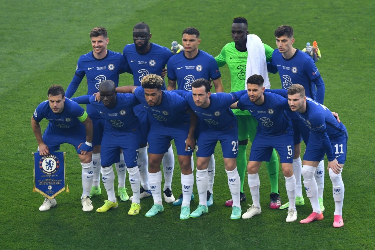 非洲杯首轮攻入制胜球! 罗马诺：巴萨和英超俱乐部关注艾永（罗马诺：艾永非洲杯首战绝杀，巴萨与多家英超队关注）