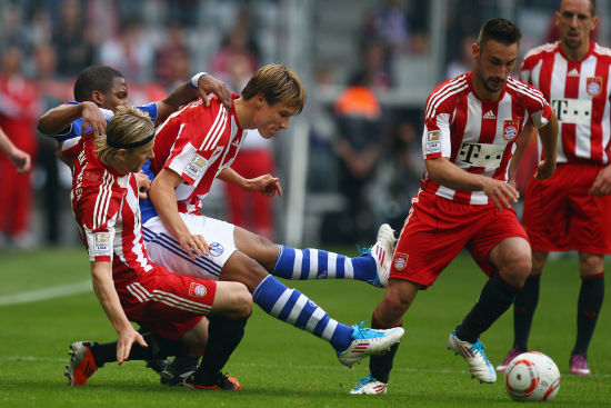 NBA焦点战：湖人客场逆转快船,（NBA焦点之战：湖人客场完成逆转击败快船）