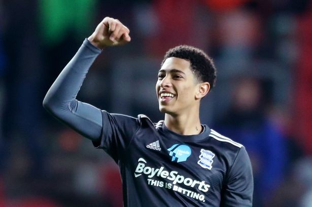 德甲进球榜：拜仁44球领跑！药厂、法兰克福并列第2！（德甲进球榜：拜仁轰44球登顶，勒沃库森与法兰克福并列次席）