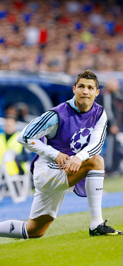 半场：拜仁2-0海登海姆，斯塔尼希奇、奥利塞破门（半场战报：拜仁2-0领先海登海姆，斯塔尼希奇与奥利塞建功）