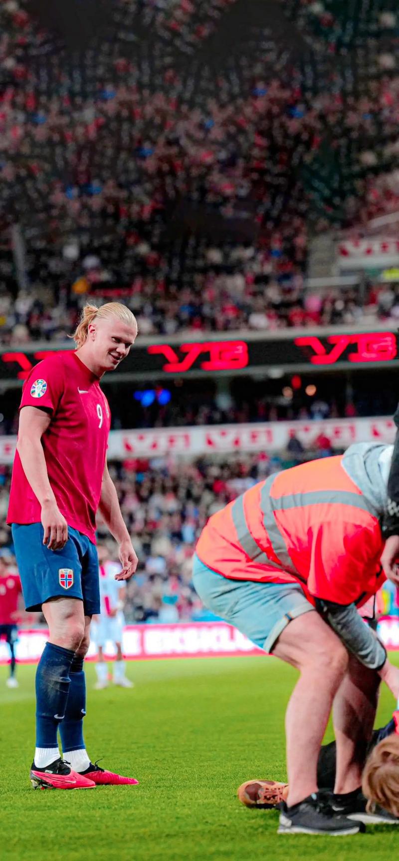 德天空：目前看施洛特贝克最可能不续约，皇马和拜仁讨论了他（德天空：施洛特贝克续约希望渺茫，皇马与拜仁已讨论其情况）