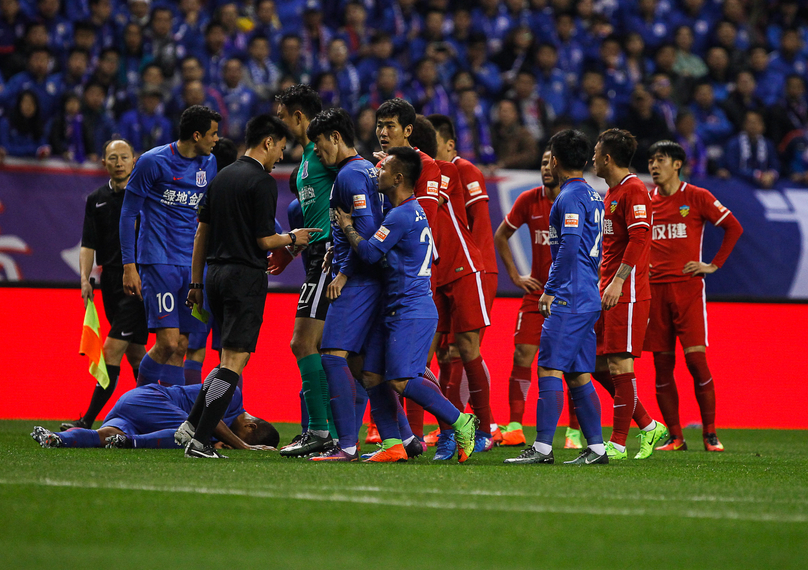 每体：巴萨下赛季门将位置或有重大变动，特狮什琴斯尼可能都离队（每体：巴萨下季门将位置或迎大变，特尔施特根与什琴斯尼均有可能离队）