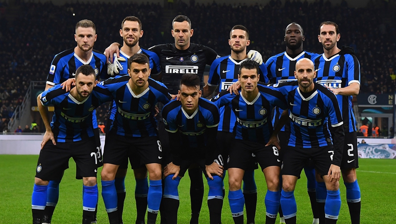 法布雷加斯：皇马球员都认为自己该上场，处理更衣室问题是最难的（法布雷加斯：皇马人人都觉得应出场，处理更衣室事务最棘手）