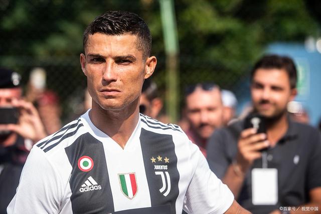 阿贾·威尔逊：阿德巴约训练中用NBA强度防守，有时我会急（阿贾·威尔逊：阿德巴约训练防守强度堪比NBA，我有时会心急）